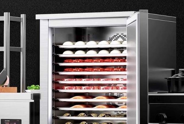 Tủ đông công nghiệp tiêu thụ bao nhiêu điện một ngày
