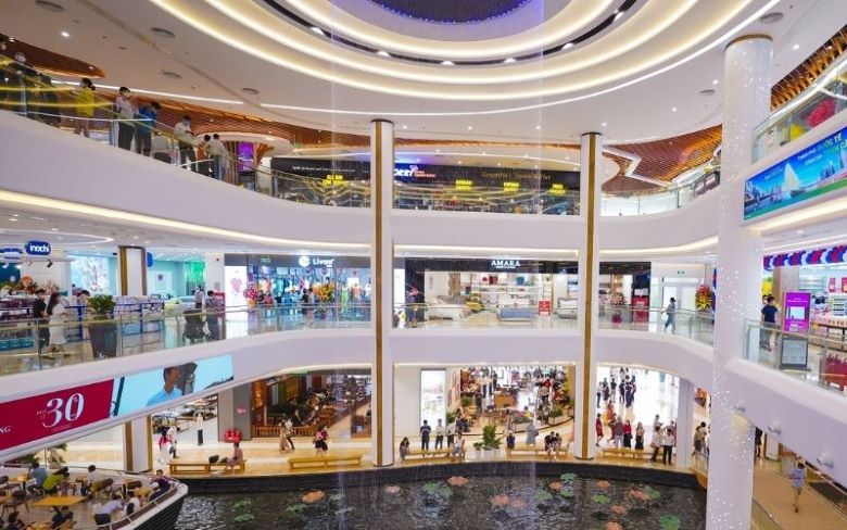 Gần các khu trung tâm mua sắm