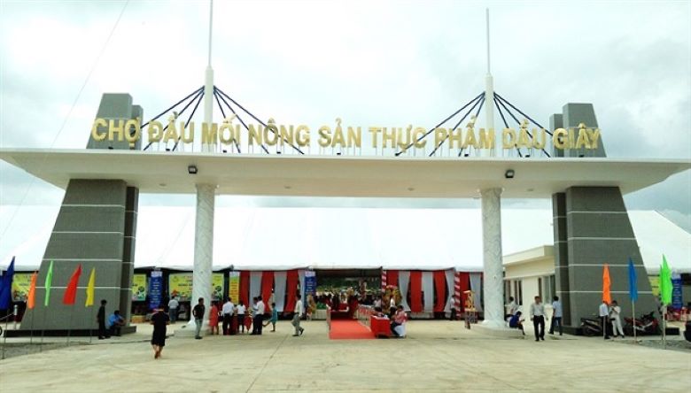Chợ đầu mối Dầu Giây Chợ đầu mối Dầu Giây