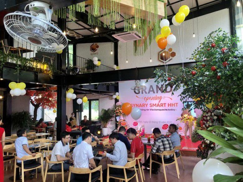 Khai trương quán cà phê