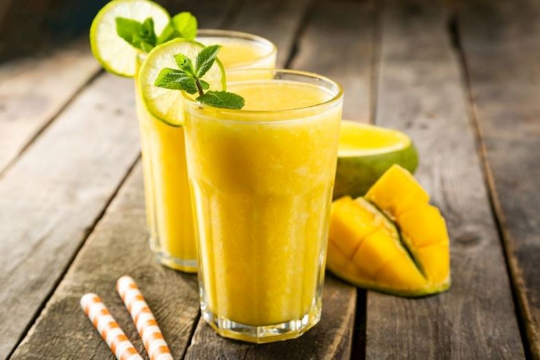 Xoài là một trong các loại nước ép trái cây thơm ngon, giàu dưỡng chất