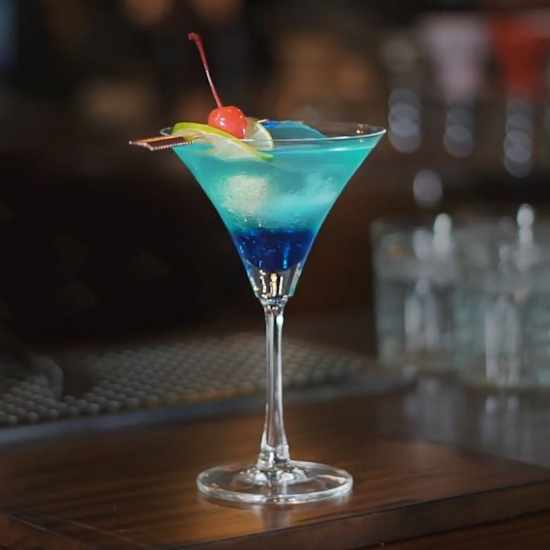 Cocktail blue lagoon