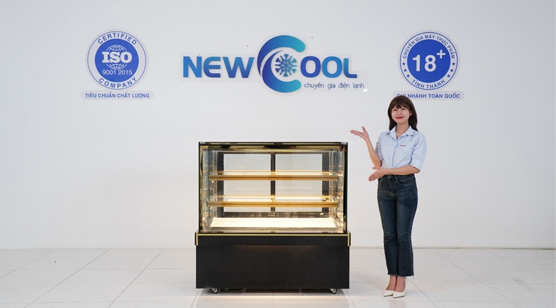Thực tế mẫu tủ trưng bày bánh kem 3 tầng 1m5 MA650V