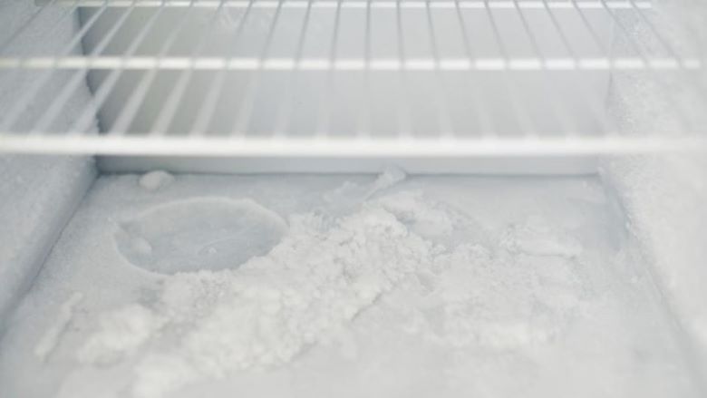Tủ mát bị đóng tuyết