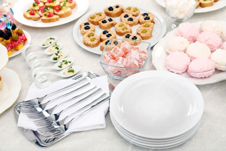 Dụng cụ bát, đĩa, ly và dao nĩa