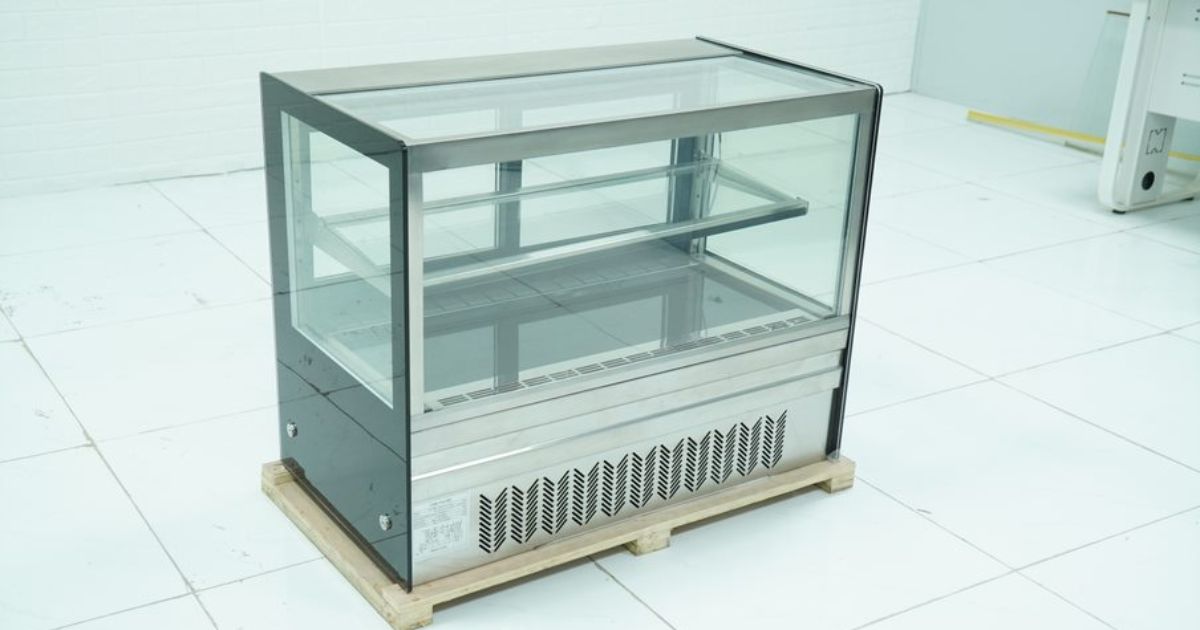 Review tủ trưng bày bánh kem kính vuông để bàn DG-TZ900