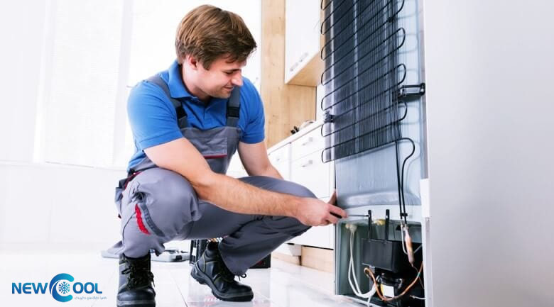 sửa tủ mát bị chảy nước, gọi thợ