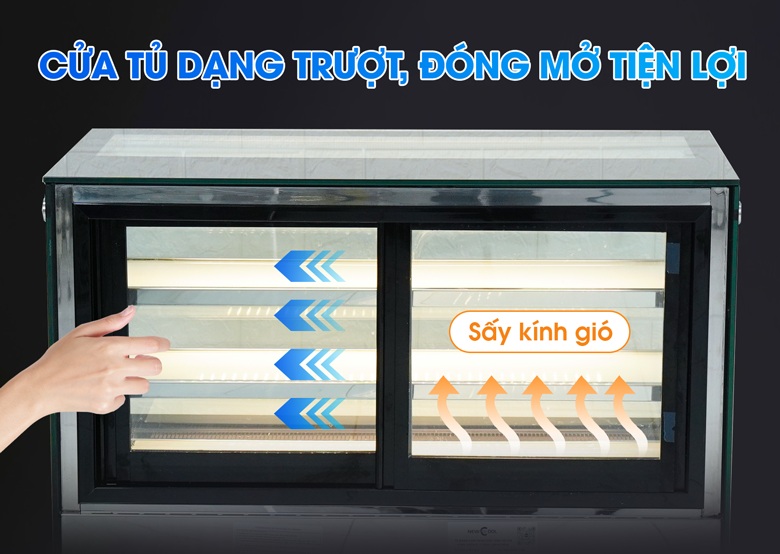 Cửa tủ dạng trượt mở sang 2 bên, có sấy kính gió