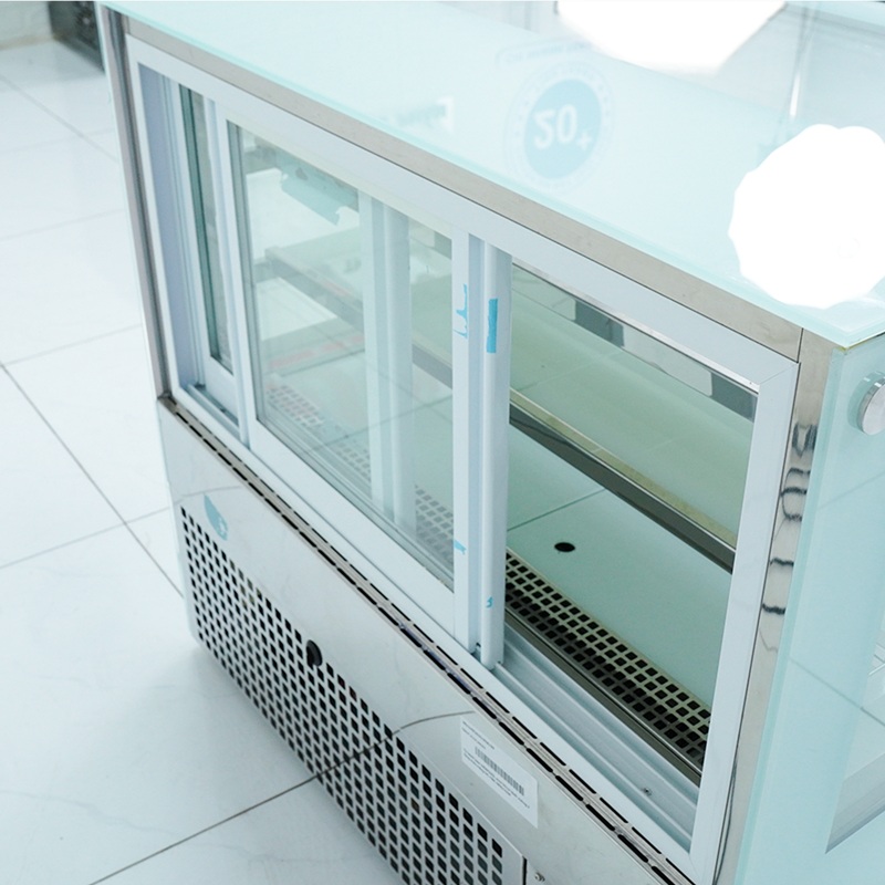 Tủ Trưng Bày Bánh Kem 3 Tầng 90cm Kính Vuông M90 (Đen/Trắng) - 4