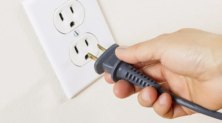 hướng dẫn vệ sinh máy làm đá công nghiệp, ngắt điện