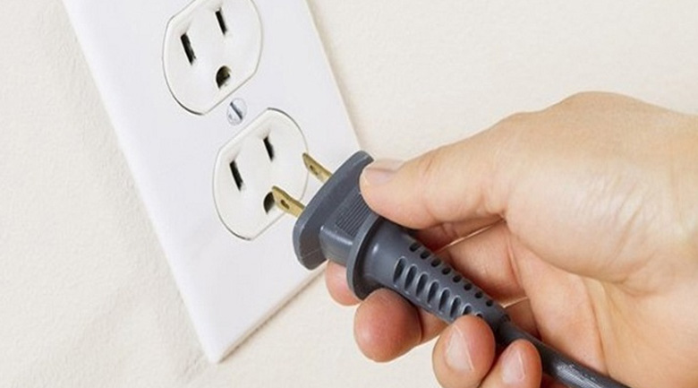 Tủ lạnh bị ngập nước có sao không, ngắt điện