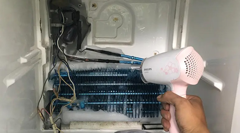 tủ lạnh bị ngập nước có sao không làm khô