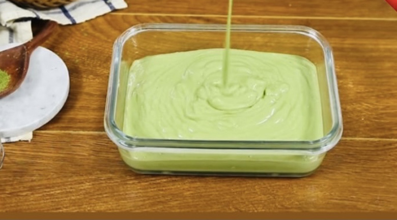 hướng dẫn làm kem matcha, đổ khuôn