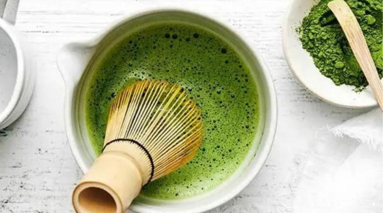 hướng dẫn làm kem matcha, hòa tan