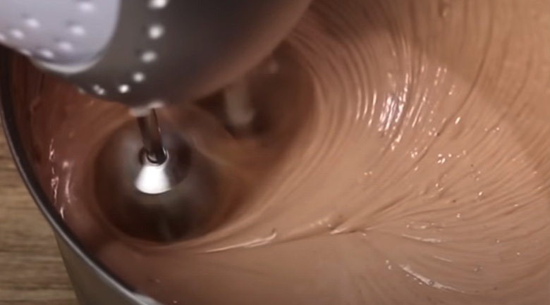 hướng dẫn làm kem milo khuấy