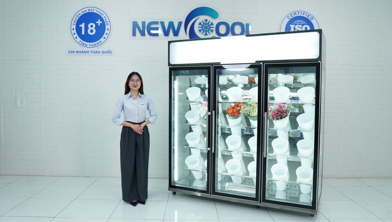 Tuân thủ một số lưu ý khi sử dụng tủ mát trưng bày hoa tươi 3 cánh ZXY-F018