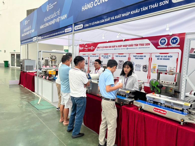 Điện lạnh NEWCOOL tham gia Hội chợ Quốc tế Hàng Công nghiệp Việt Nam 2025