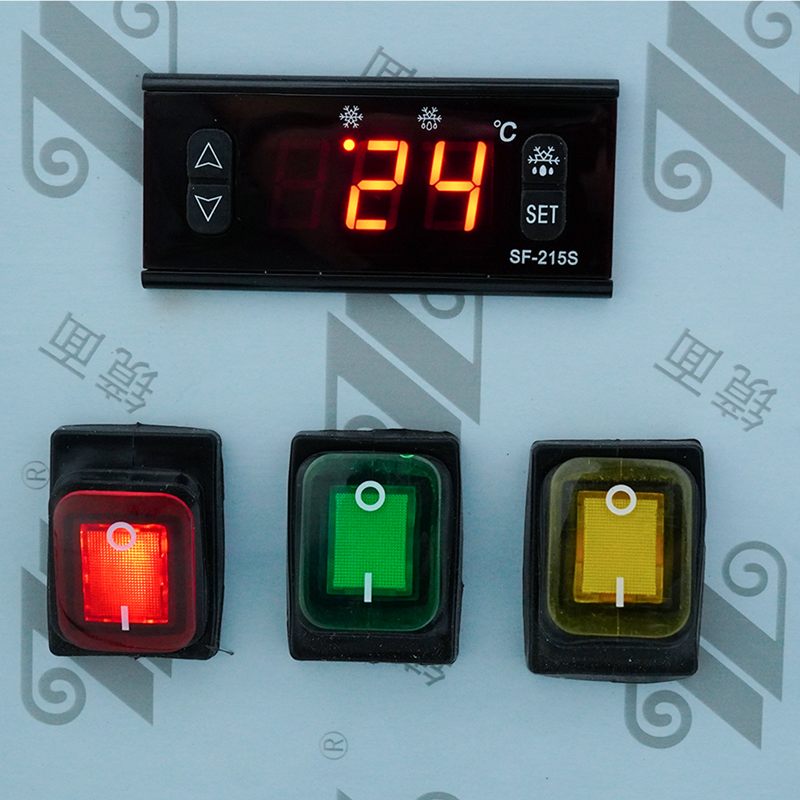 Tủ đông trưng bày kem tươi TQA12L - 8