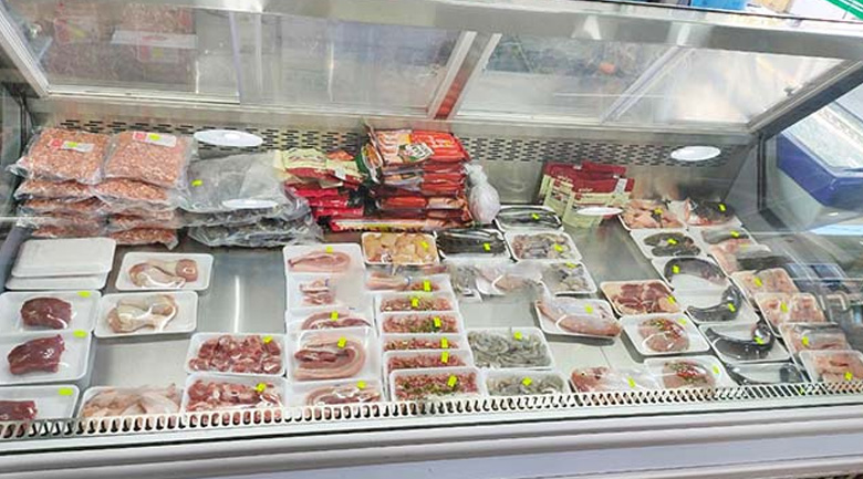 trưng bày thịt cá thì sử dụng tủ nào