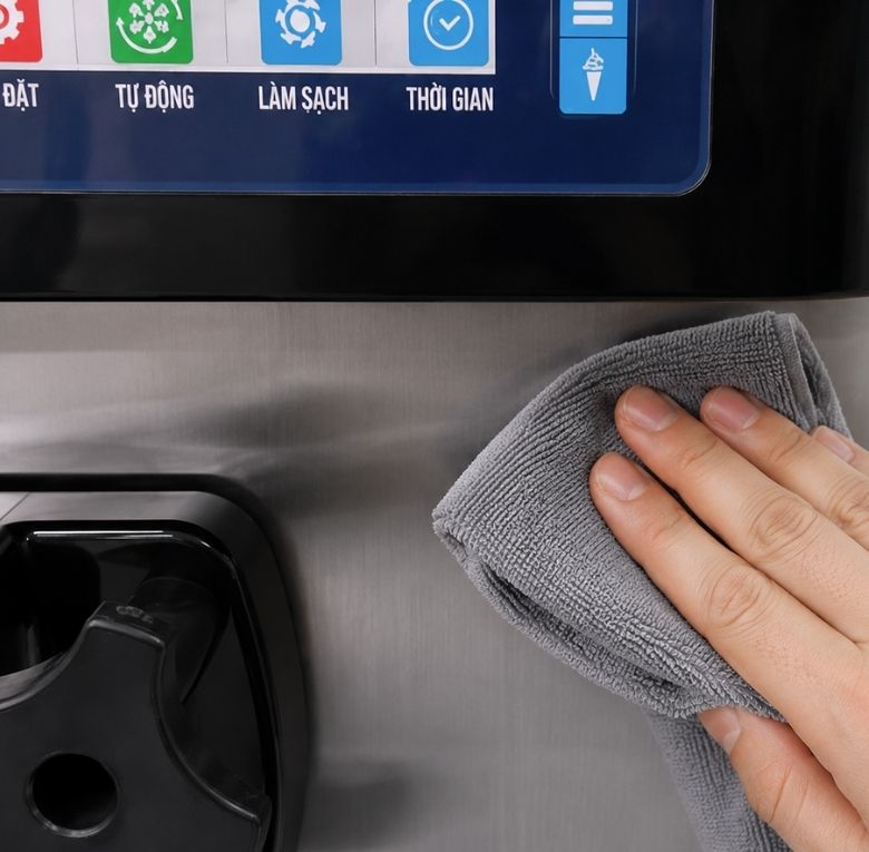 Bao lâu nên vệ sinh máy làm kem một lần?