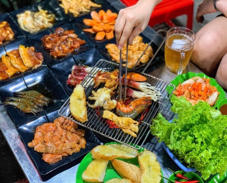 Tại sao quán nướng có tiêu chuẩn bảo quản khắt khe hơn quán ăn thường?