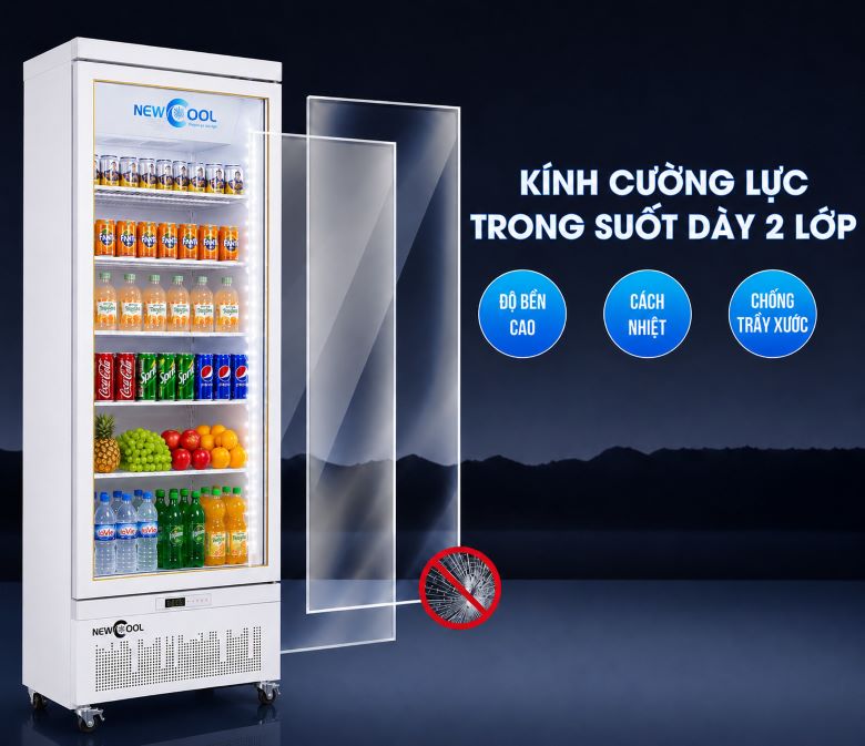 Cánh tủ bằng kính cường lực 2 lớp dày dặn, chịu lực tốt