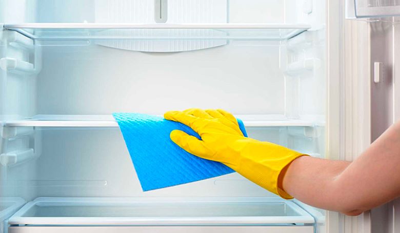 Bước 5: Lau khô và khởi động lại